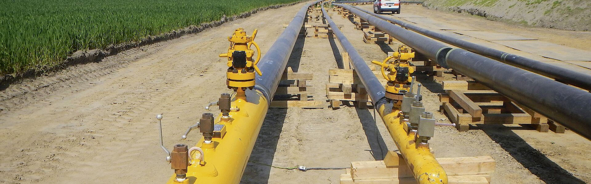 Gas and Power Line Engineering
